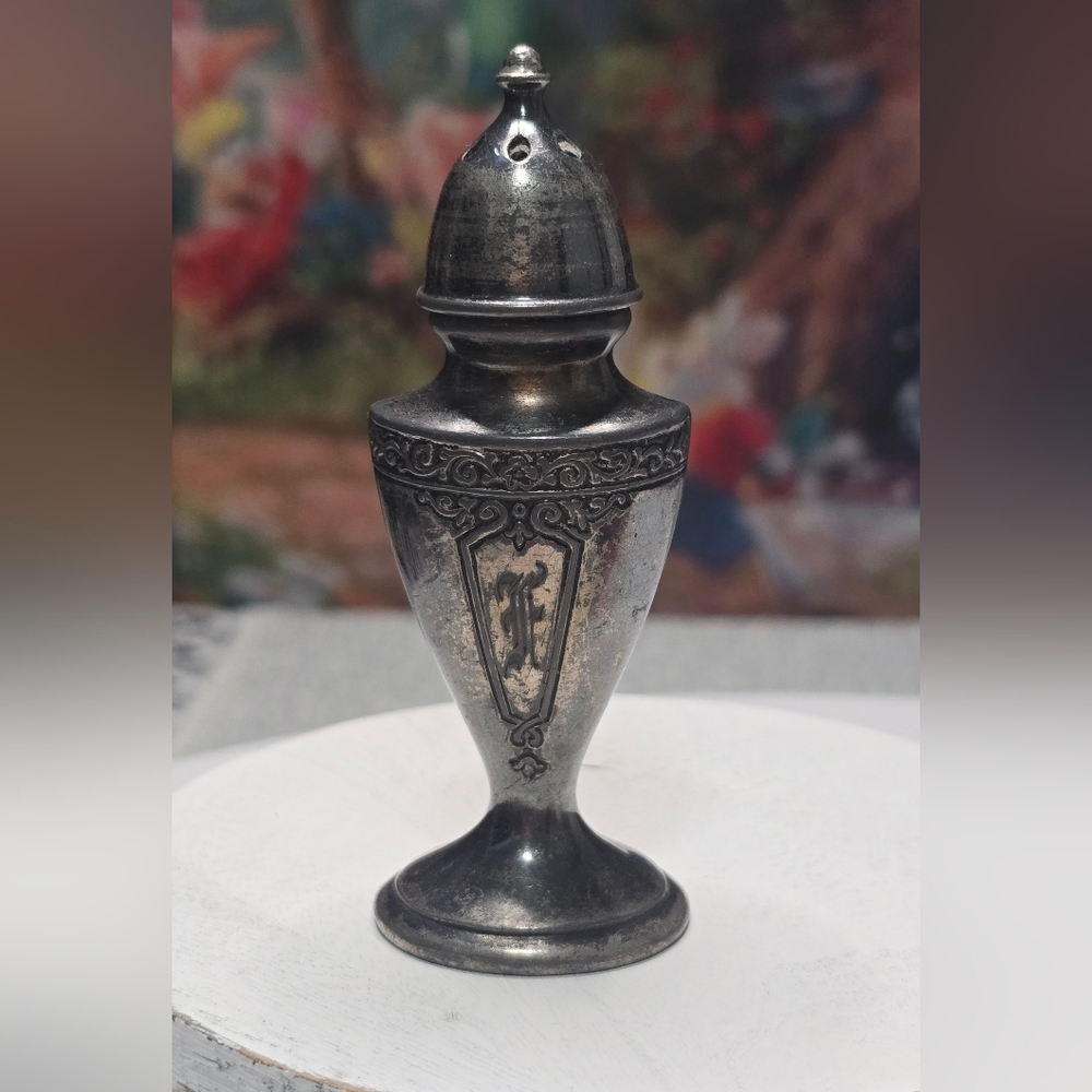 Vintage Silver Tone Single Shaker - Model A44 Monogrammed "F"